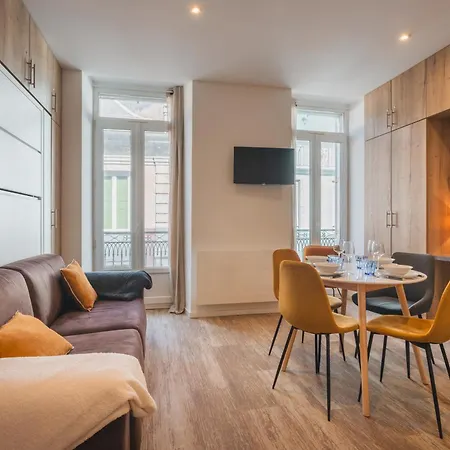 Familial Centre Full Services Apartamento